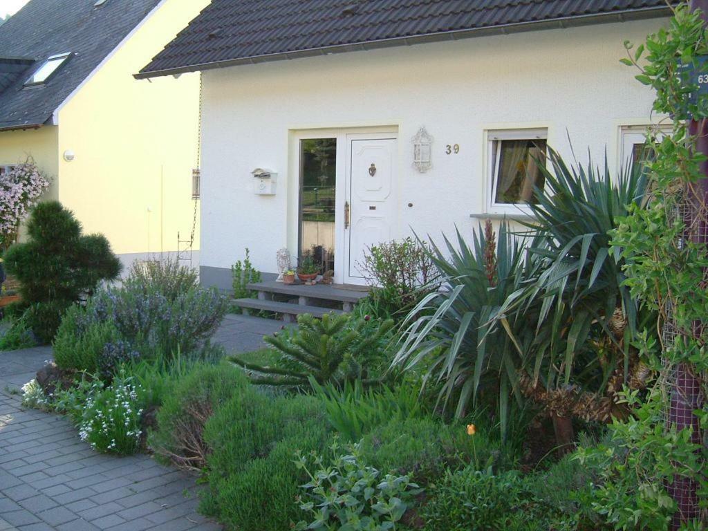 Querbach Apartment Burgen  Exterior foto